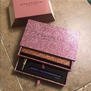 Anastasia palette vault Sultry eyeliner mascara